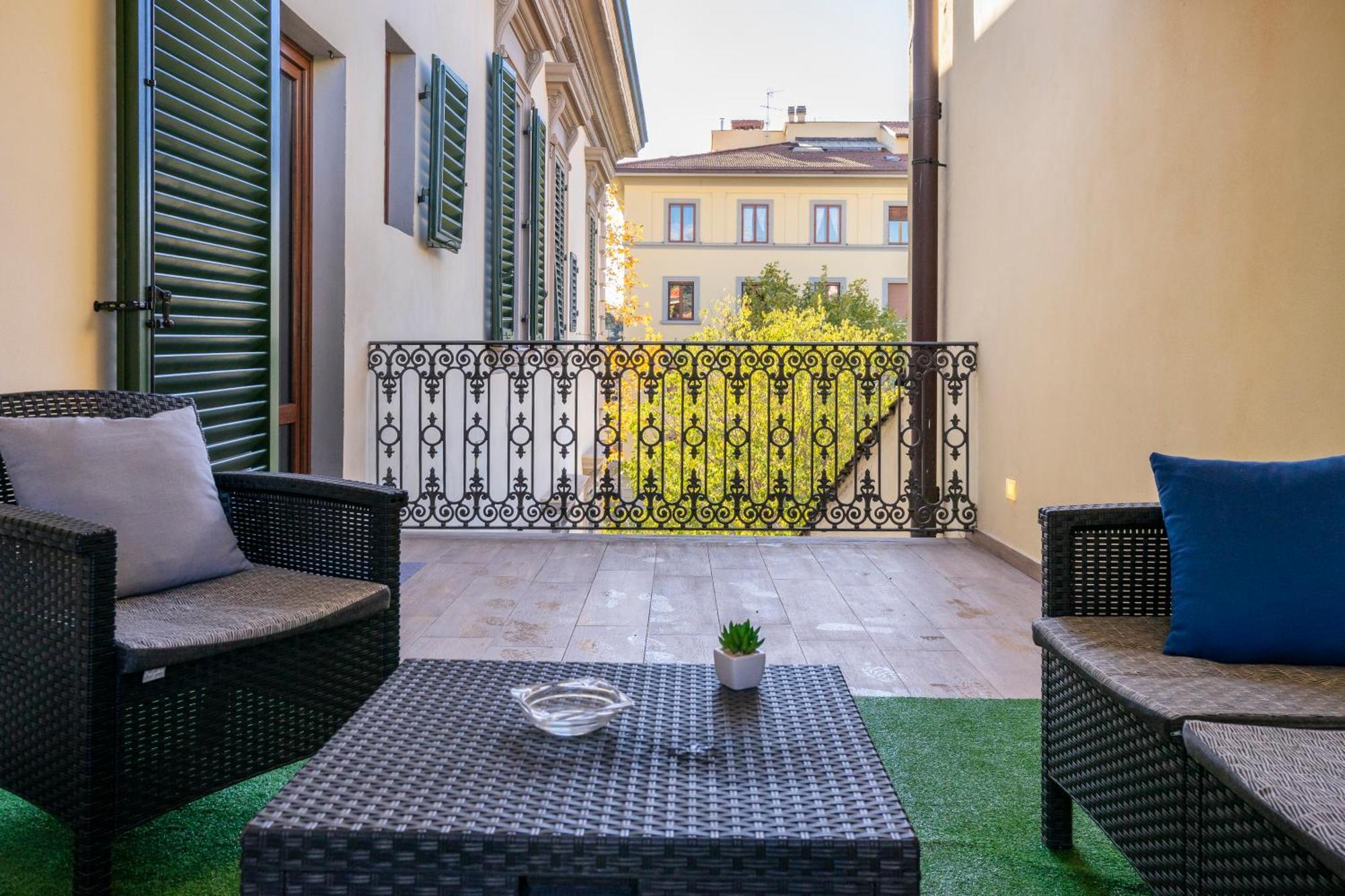 "Le Cure Home" Appartamento Con 2 Camere Matrimoniali, Terrazzo ฟลอเรนซ์ ภายนอก รูปภาพ